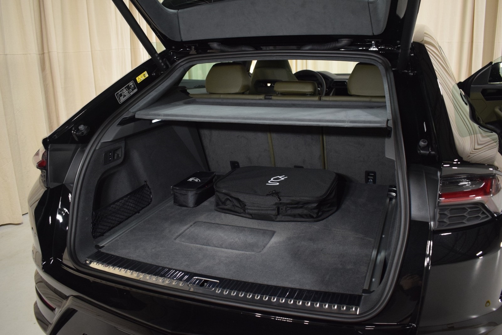 Thumbnail: 2025 Lamborghini Urus - 44