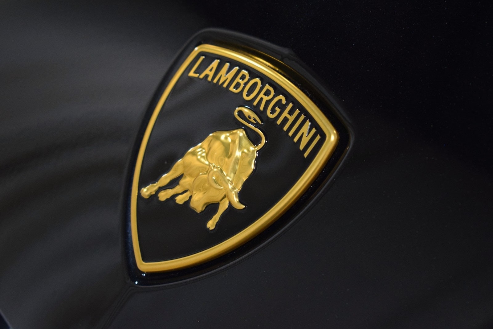 Thumbnail: 2025 Lamborghini Urus - 3