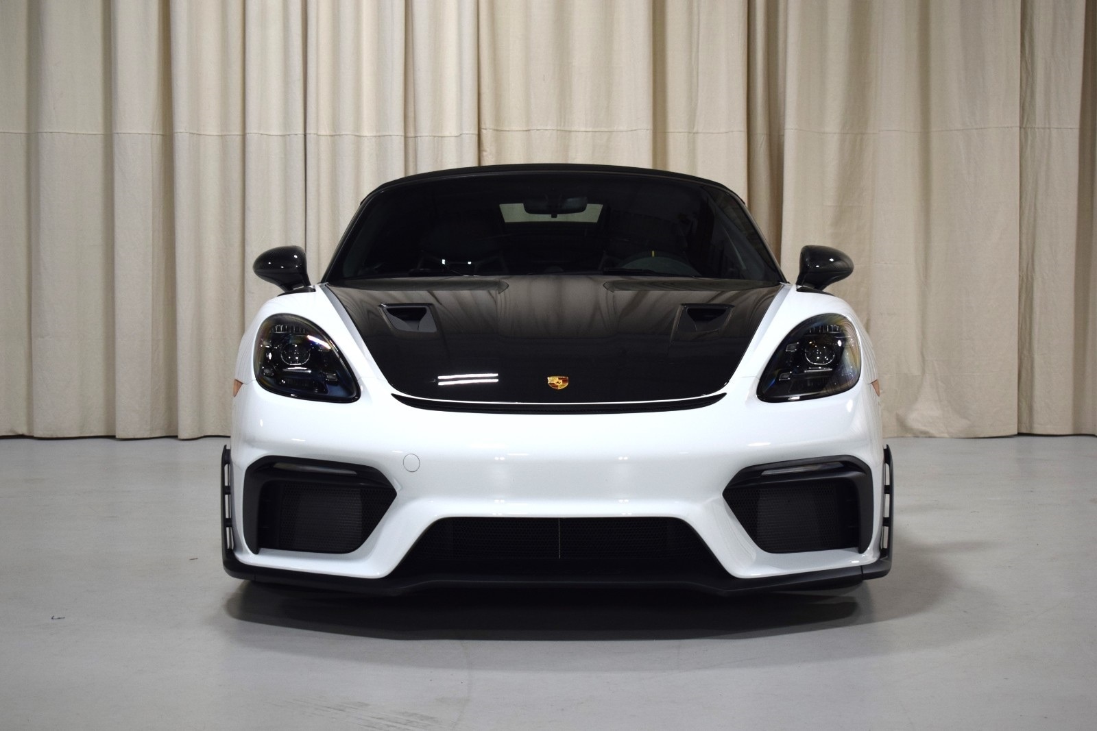Thumbnail: 2024 Porsche  - 9