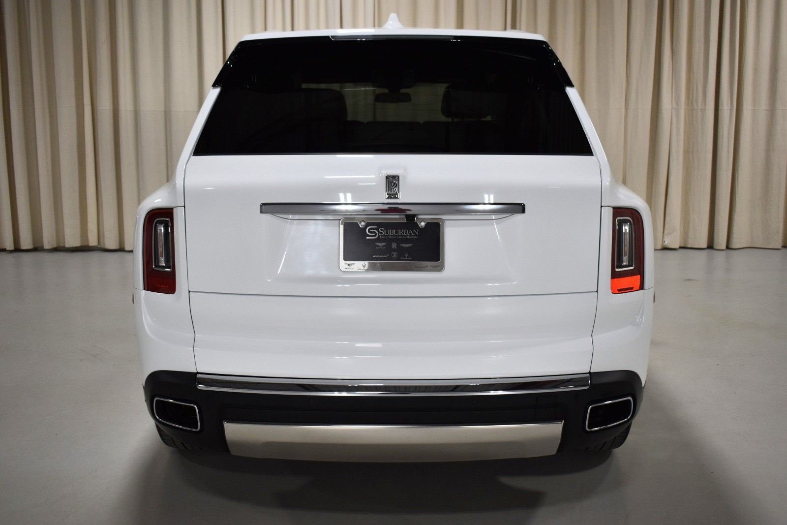 Thumbnail: 2024 Rolls-Royce Cullinan - 9