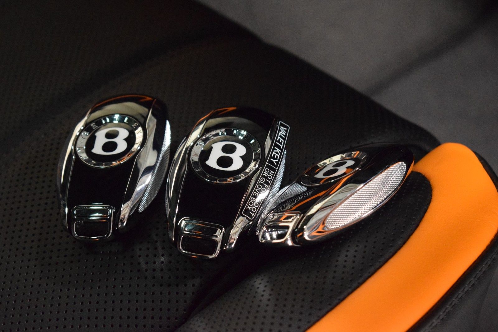 Thumbnail: 2026 Bentley Bentayga - 42