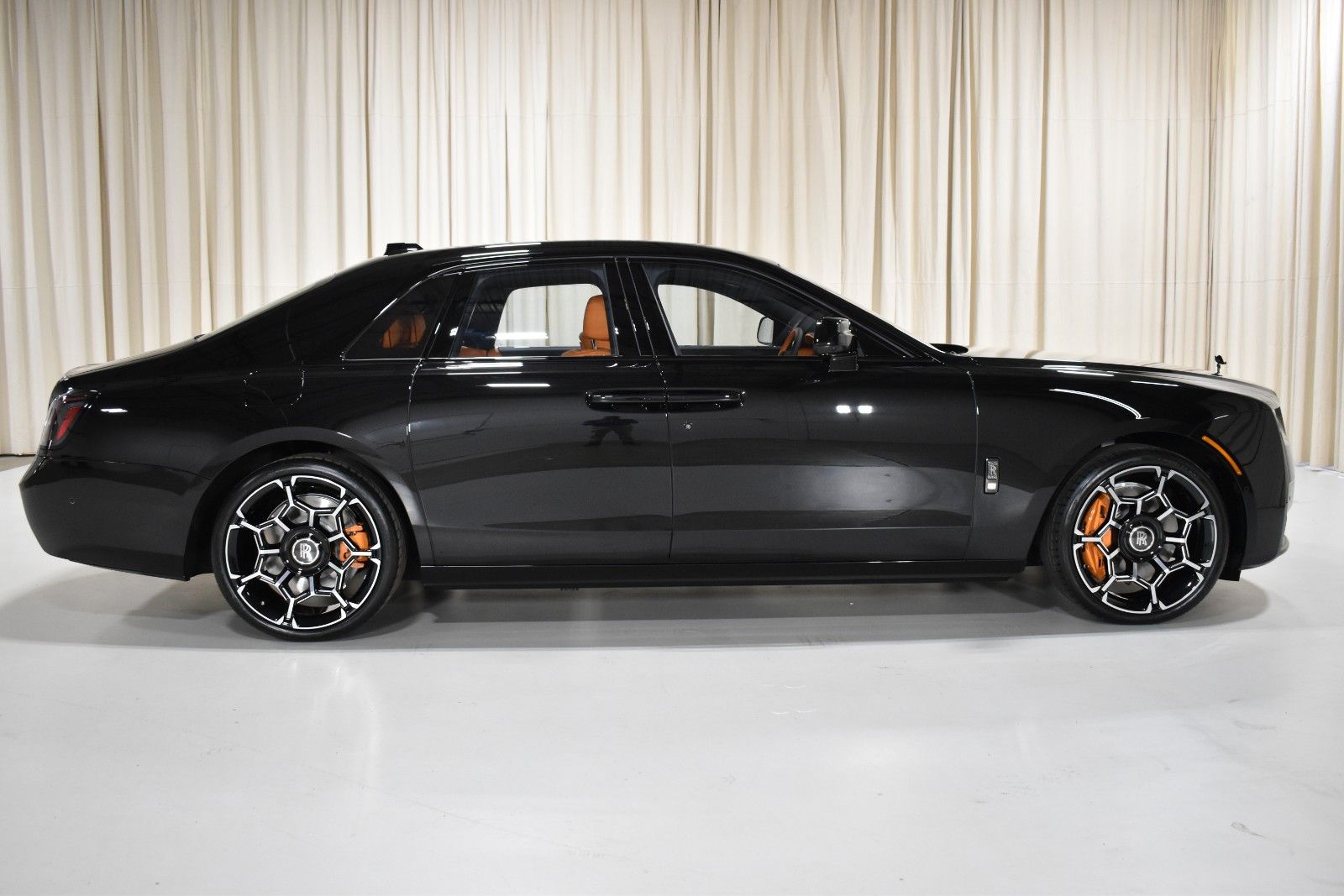 Thumbnail: 2027 Rolls-Royce Ghost - 7