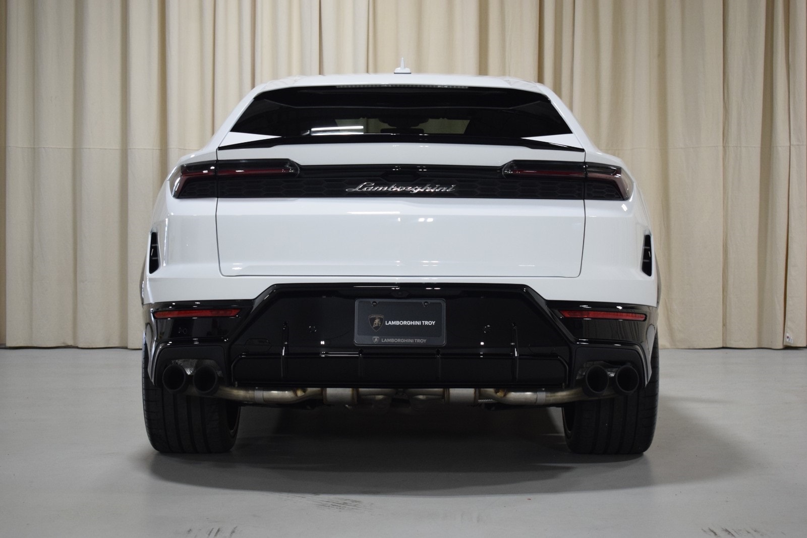 Thumbnail: 2025 Lamborghini Urus - 13