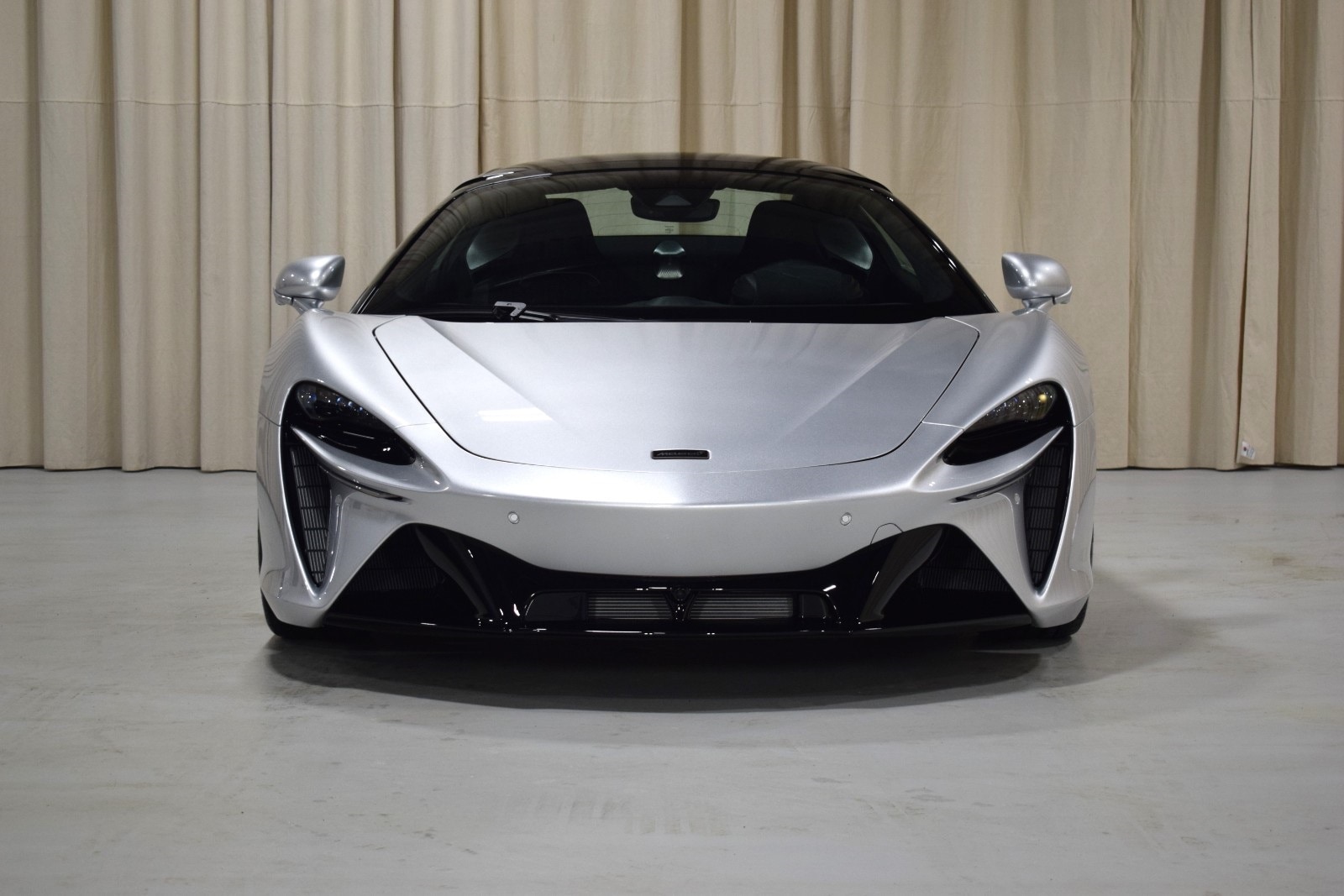 Thumbnail: 2025 Mclaren Artura - 9