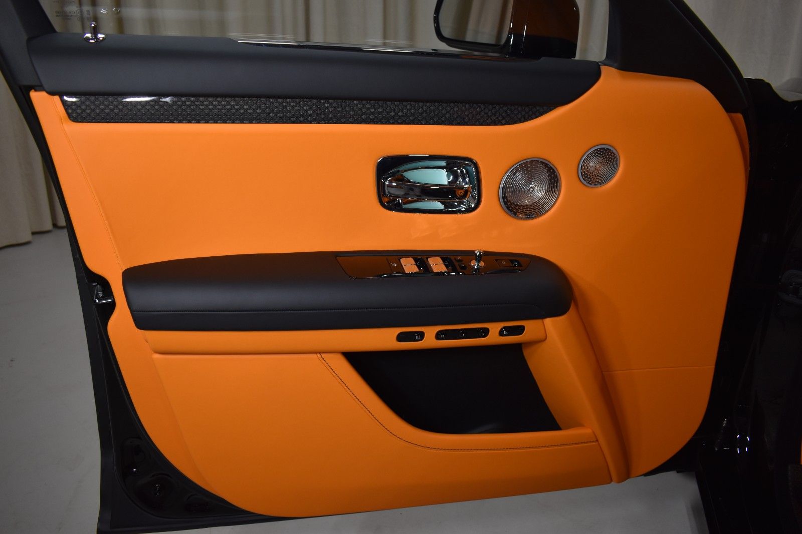 Thumbnail: 2027 Rolls-Royce Ghost - 30