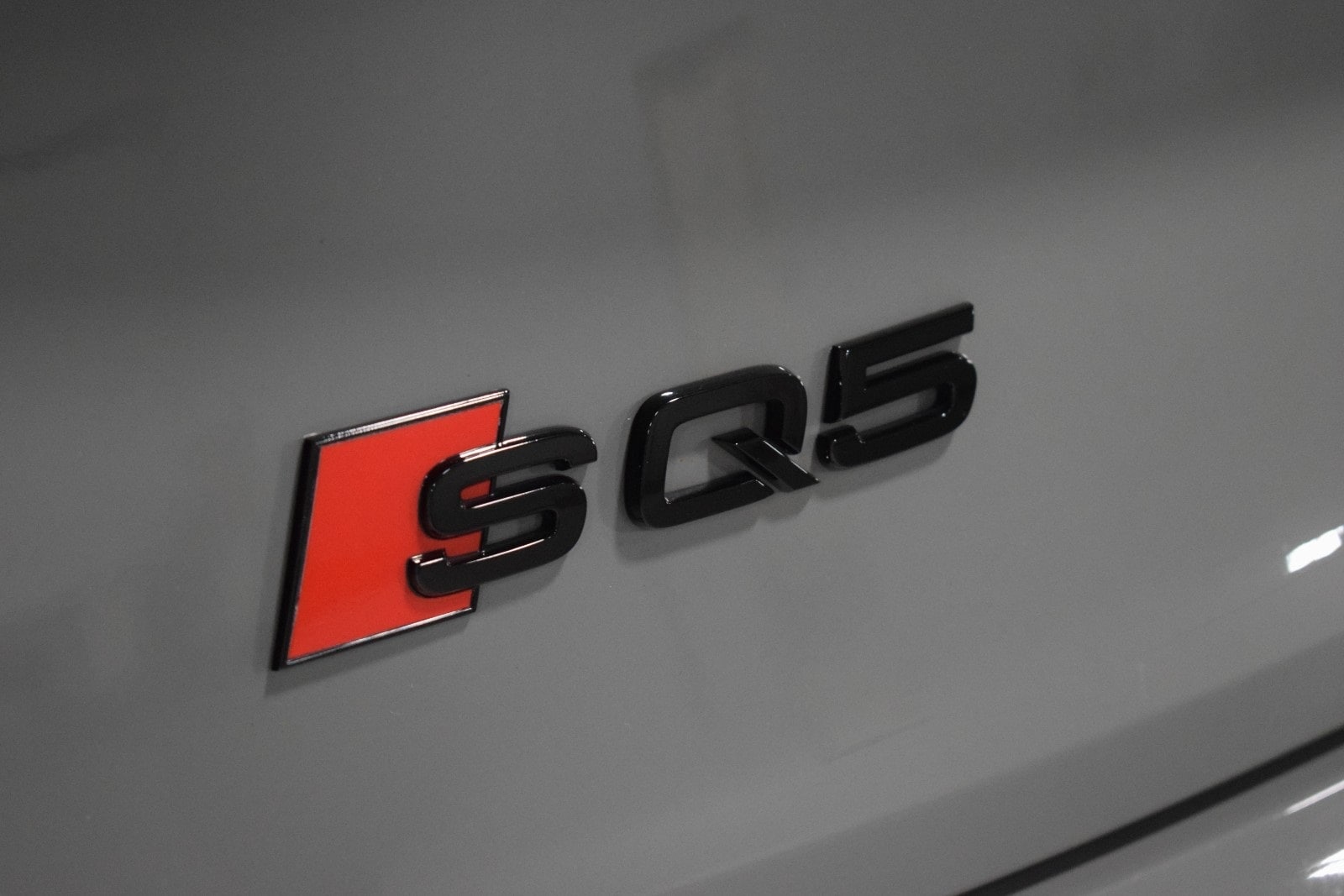 Thumbnail: 2022 Audi SQ5 - 11