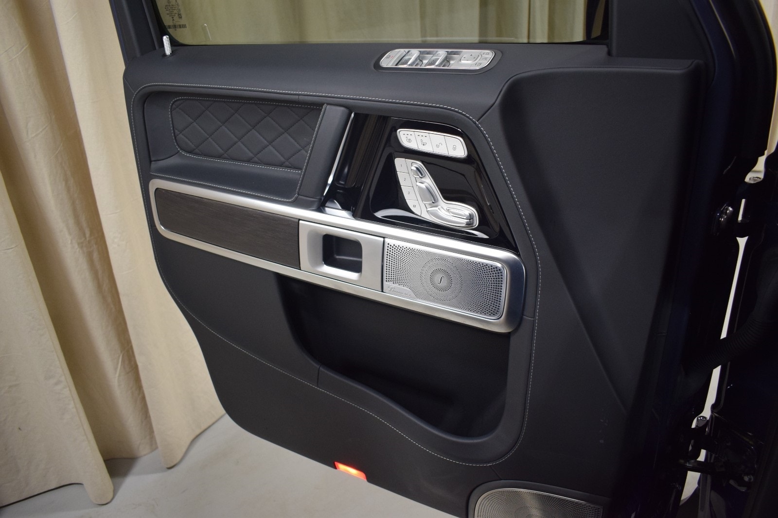 Thumbnail: 2025 Mercedes-Benz G-Class - 38