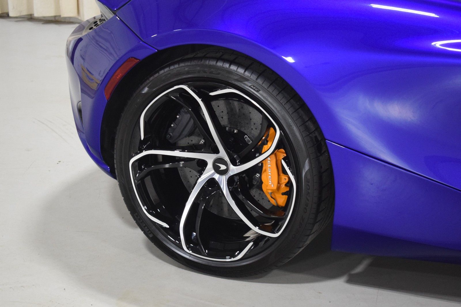 Thumbnail: 2024 Mclaren 750S - 17