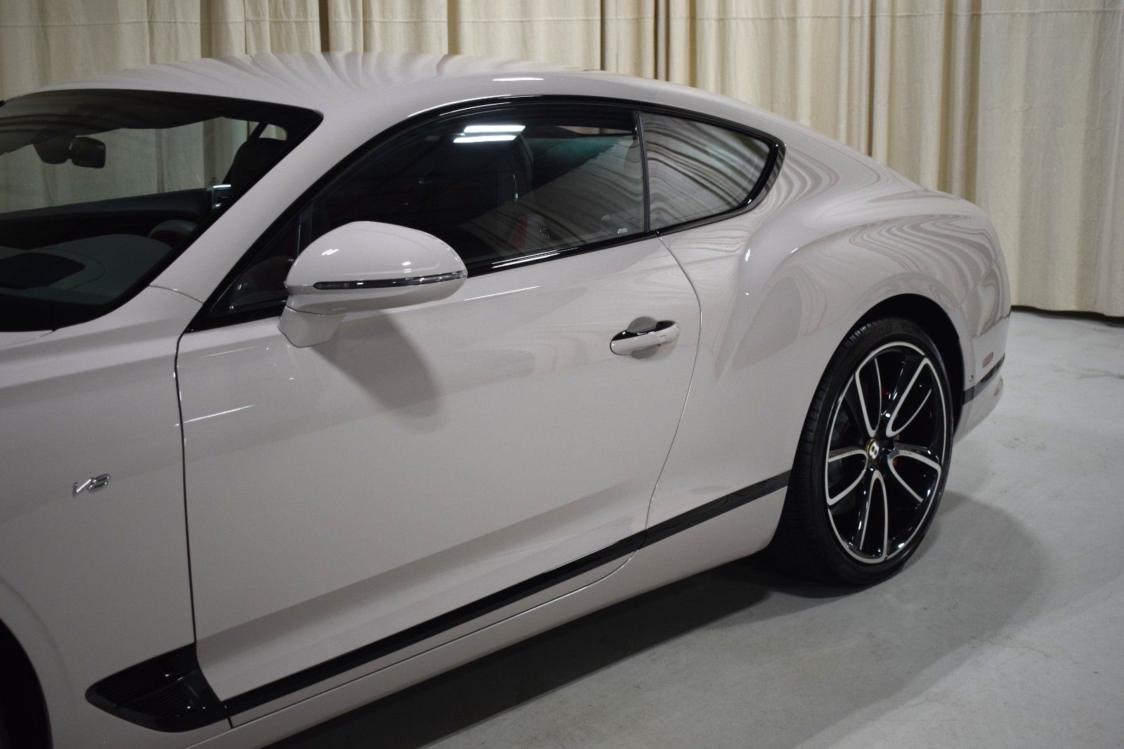 Thumbnail: 2020 Bentley Continental - 8