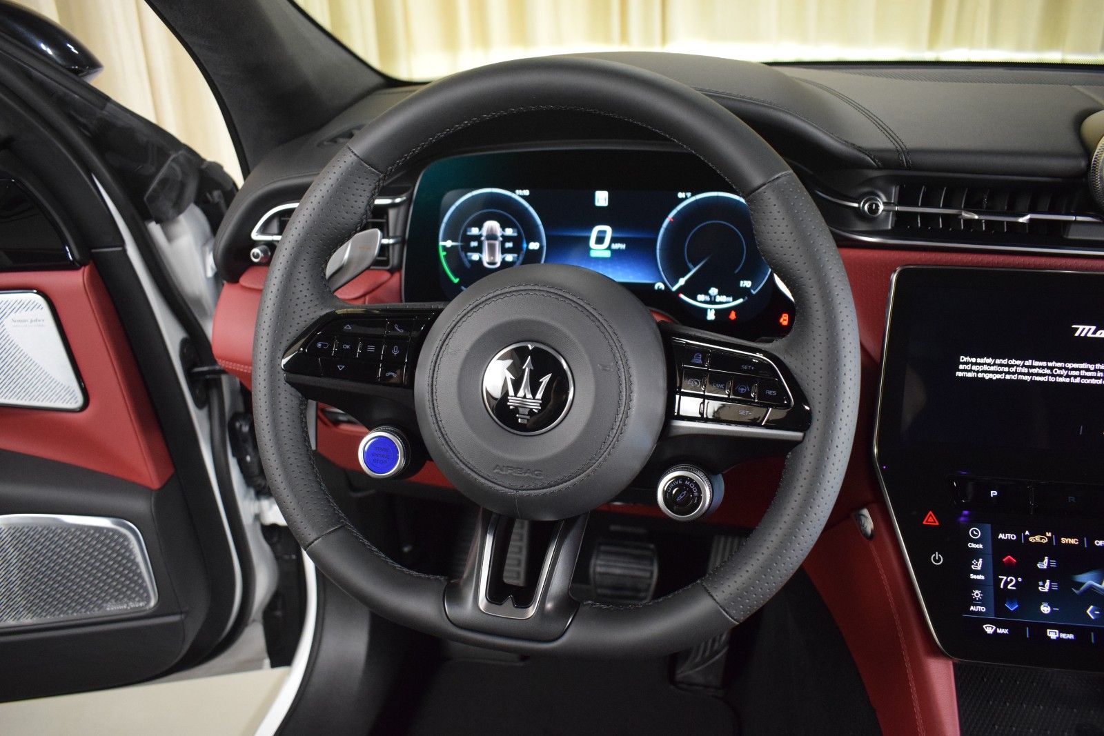 Thumbnail: 2025 Maserati Grecale - 27