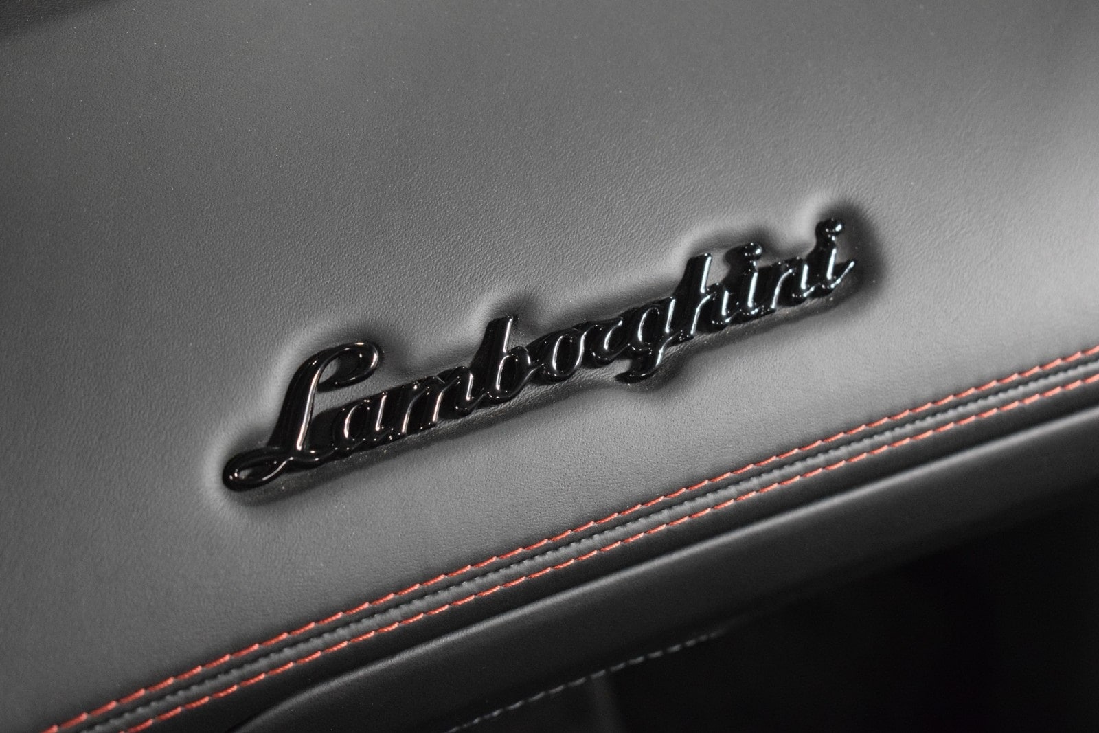 Thumbnail: 2019 Lamborghini Aventador - 25