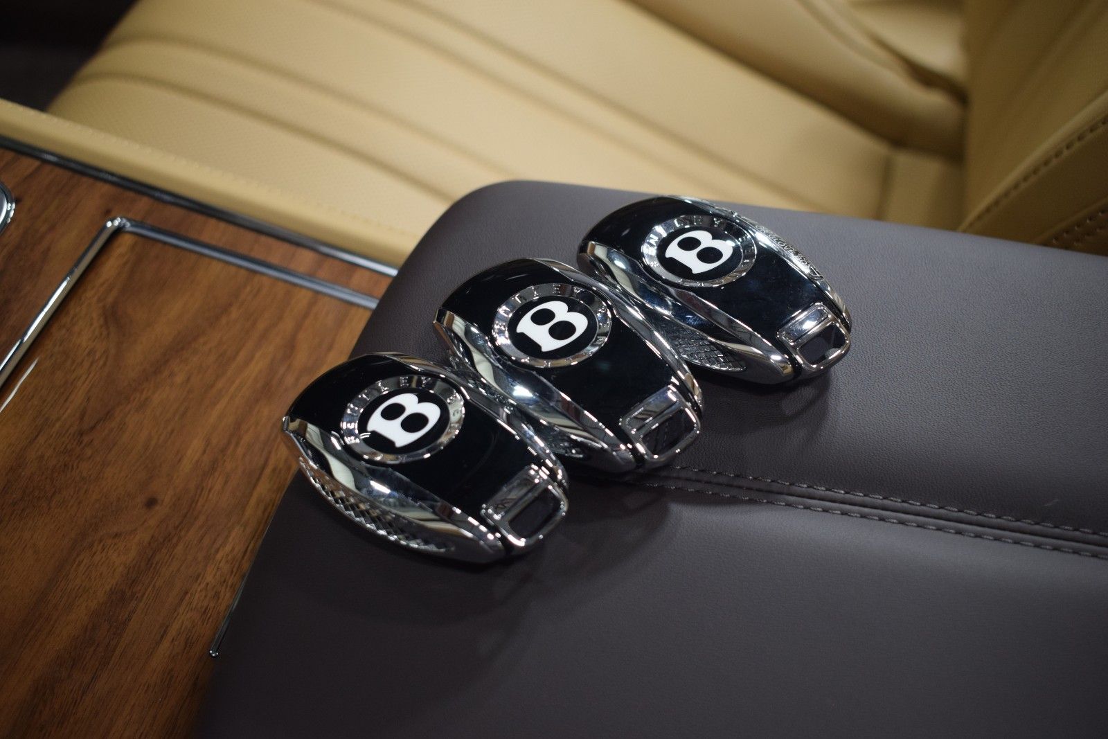 Thumbnail: 2026 Bentley Continental - 40