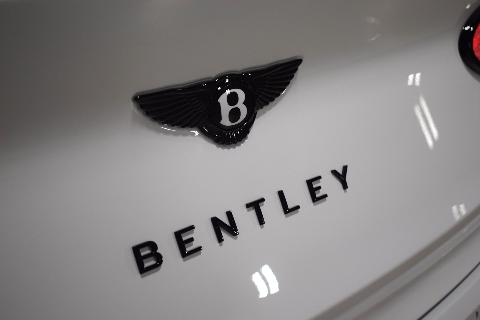 Thumbnail: 2026 Bentley Bentayga - 15