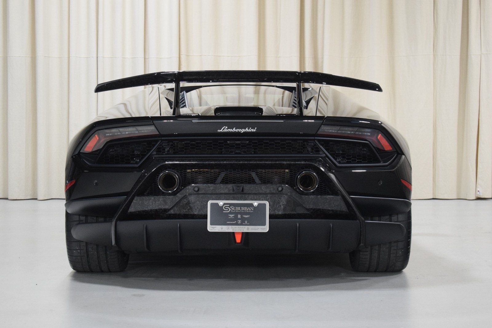 Thumbnail: 2019 Lamborghini Huracan - 14