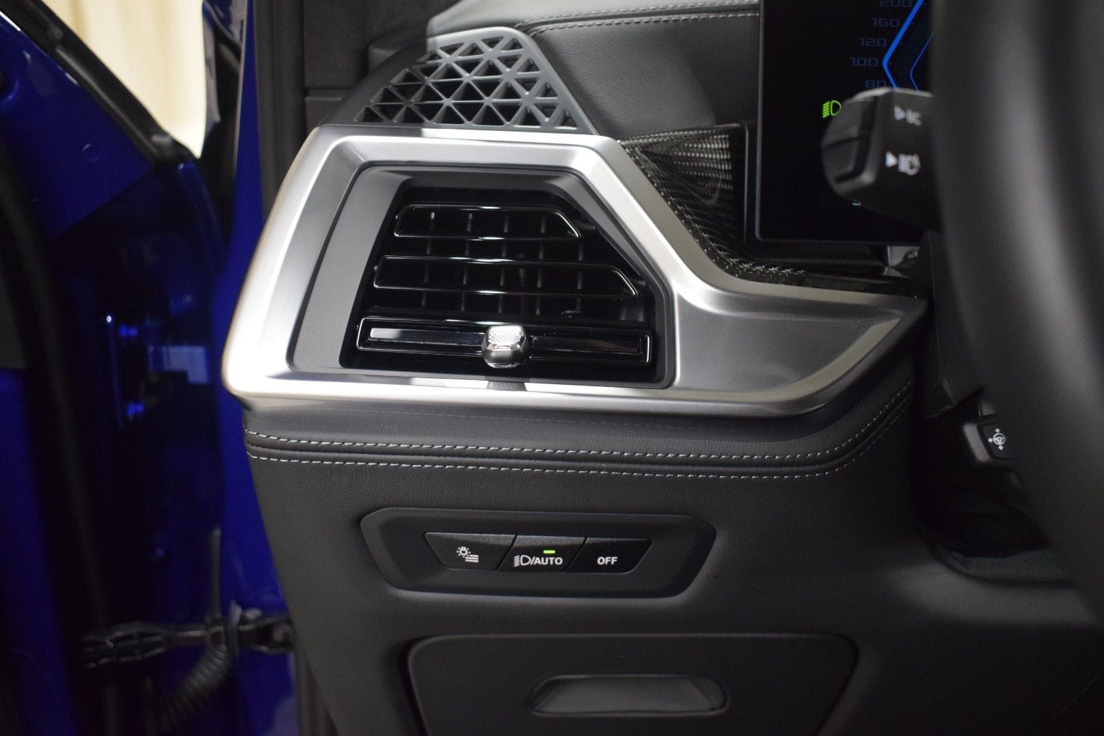 Thumbnail: 2025 BMW X5 - 31