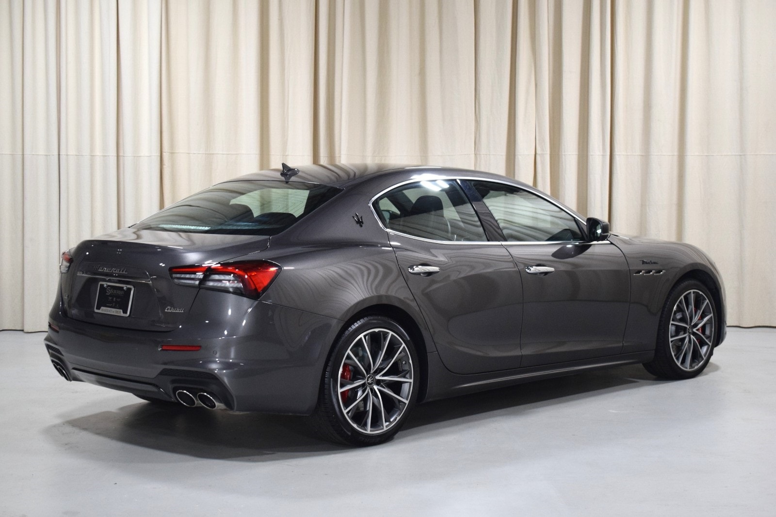 Thumbnail: 2024 Maserati Ghibli - 10