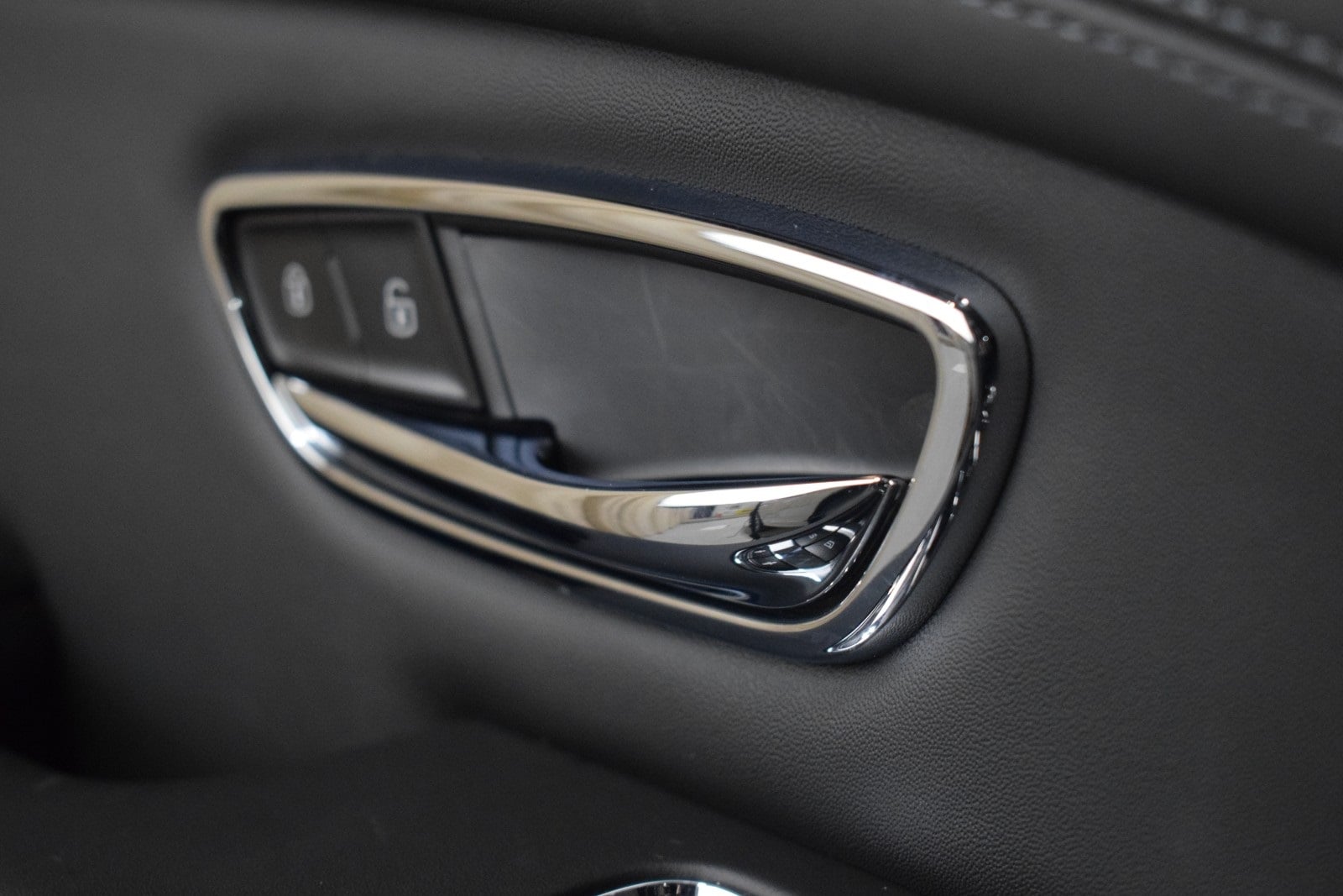 2021 Bentley Bentayga  44
