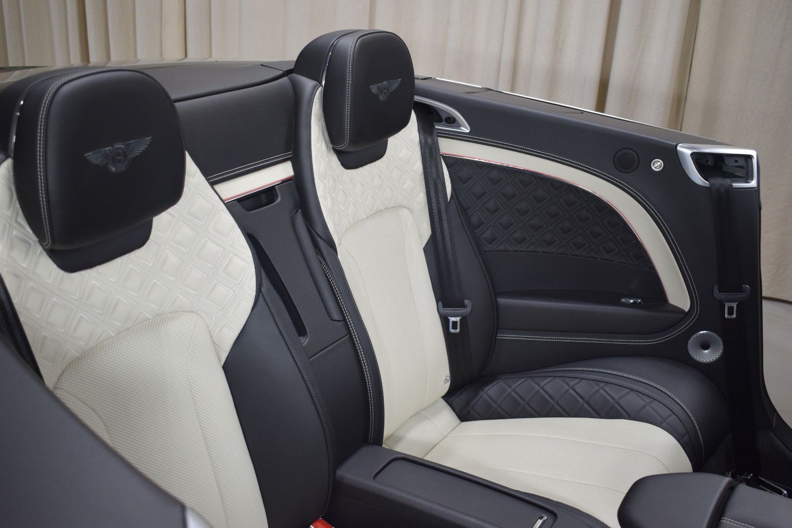 Thumbnail: 2020 Bentley Continental - 19