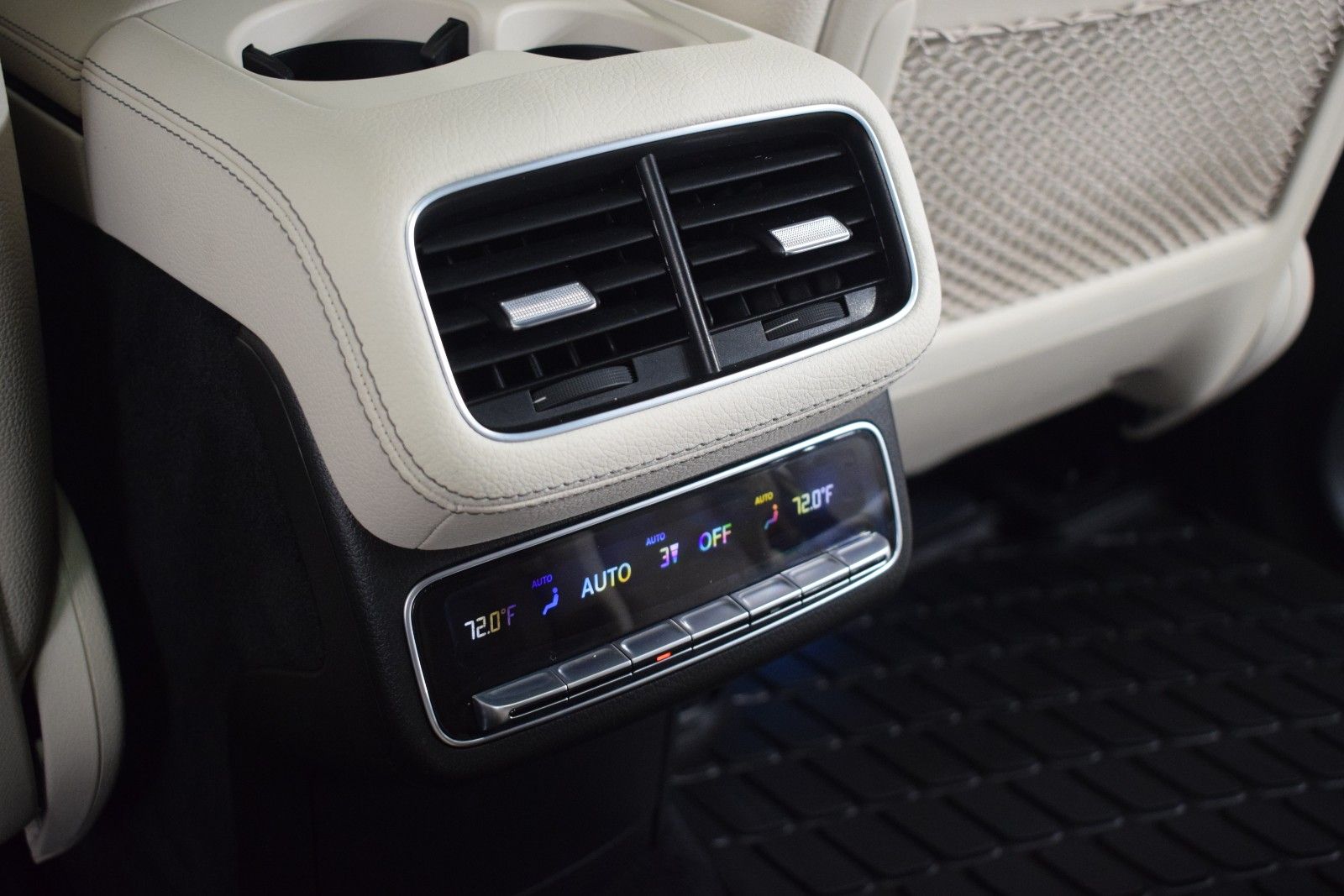 Thumbnail: 2025 Mercedes-Benz GLS - 22