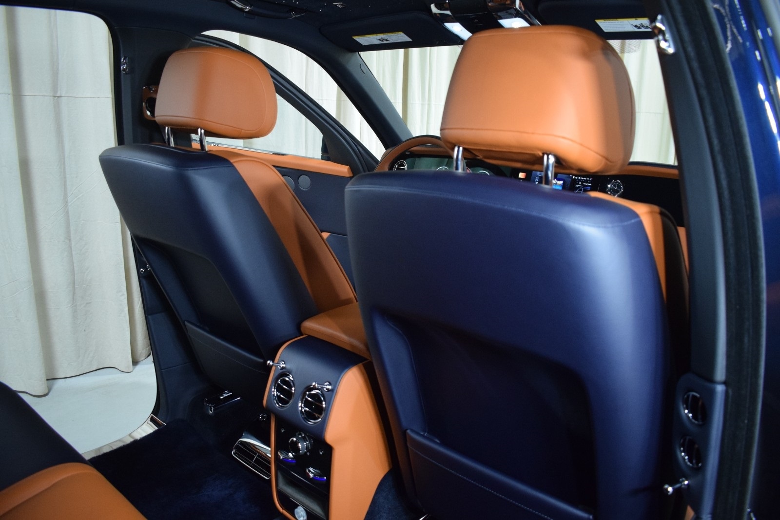 Thumbnail: 2026 Rolls-Royce Cullinan - 18