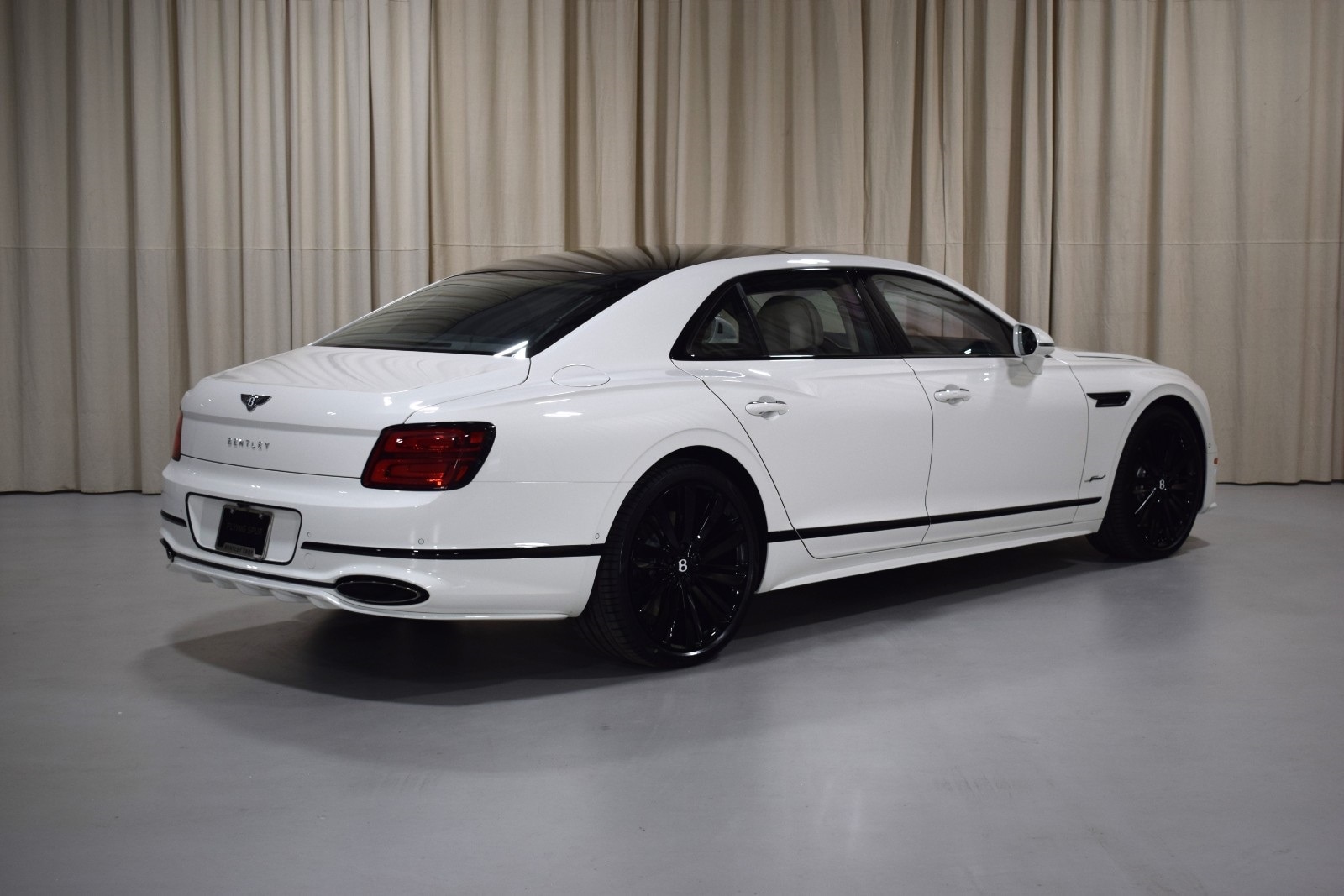 Thumbnail: 2025 Bentley Flying Spur - 3
