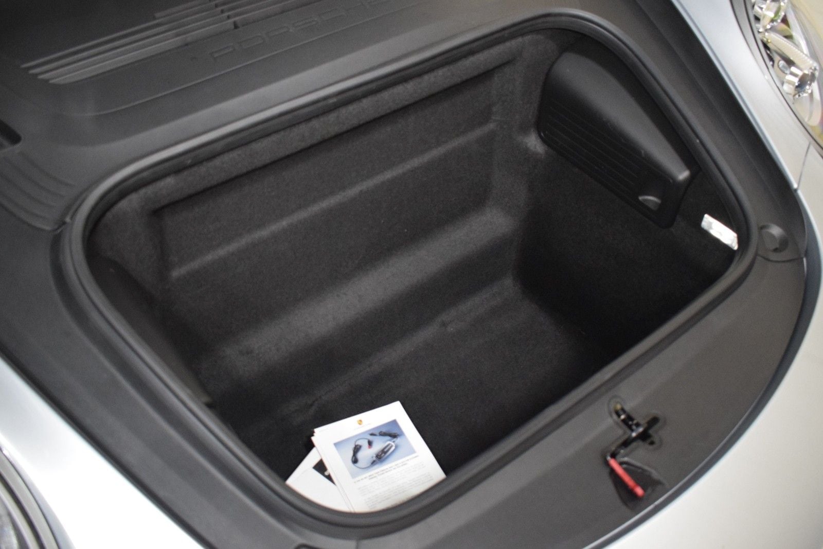 Thumbnail: 2017 Porsche 911 - 40