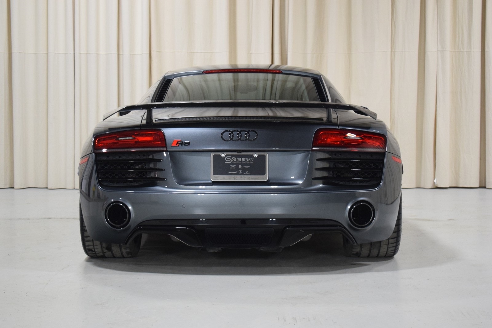 Thumbnail: 2014 Audi R8 - 13