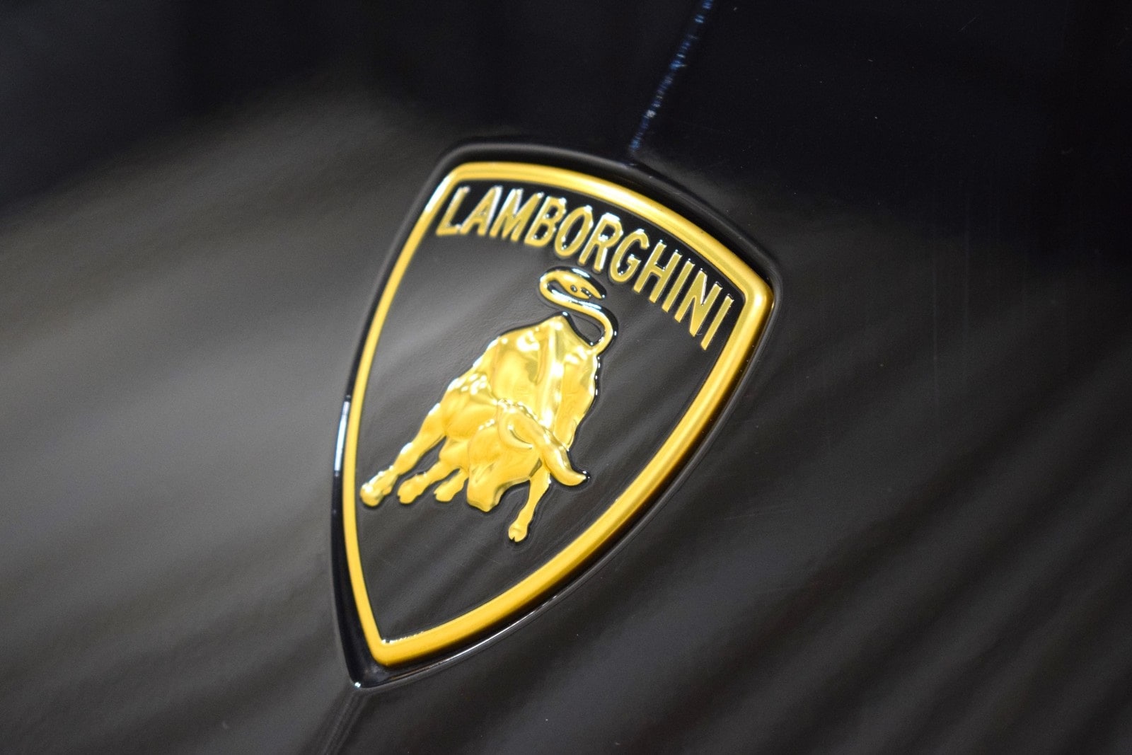 Thumbnail: 2024 Lamborghini Urus - 3