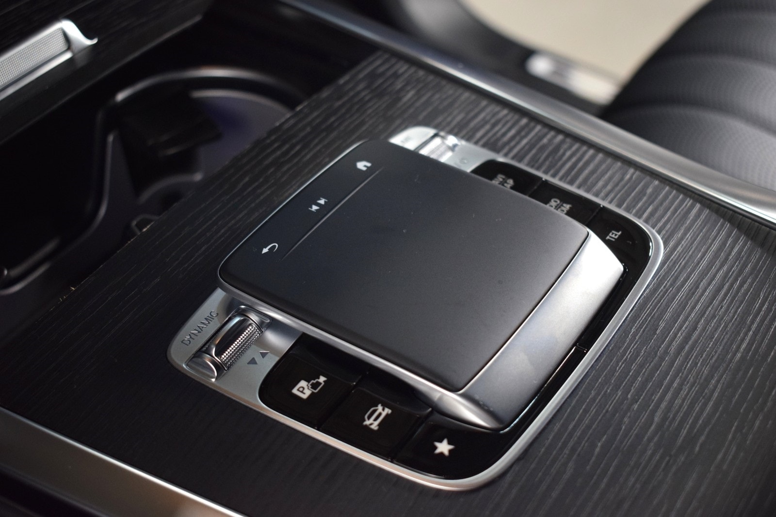 Thumbnail: 2025 Mercedes-Benz G-Class - 36