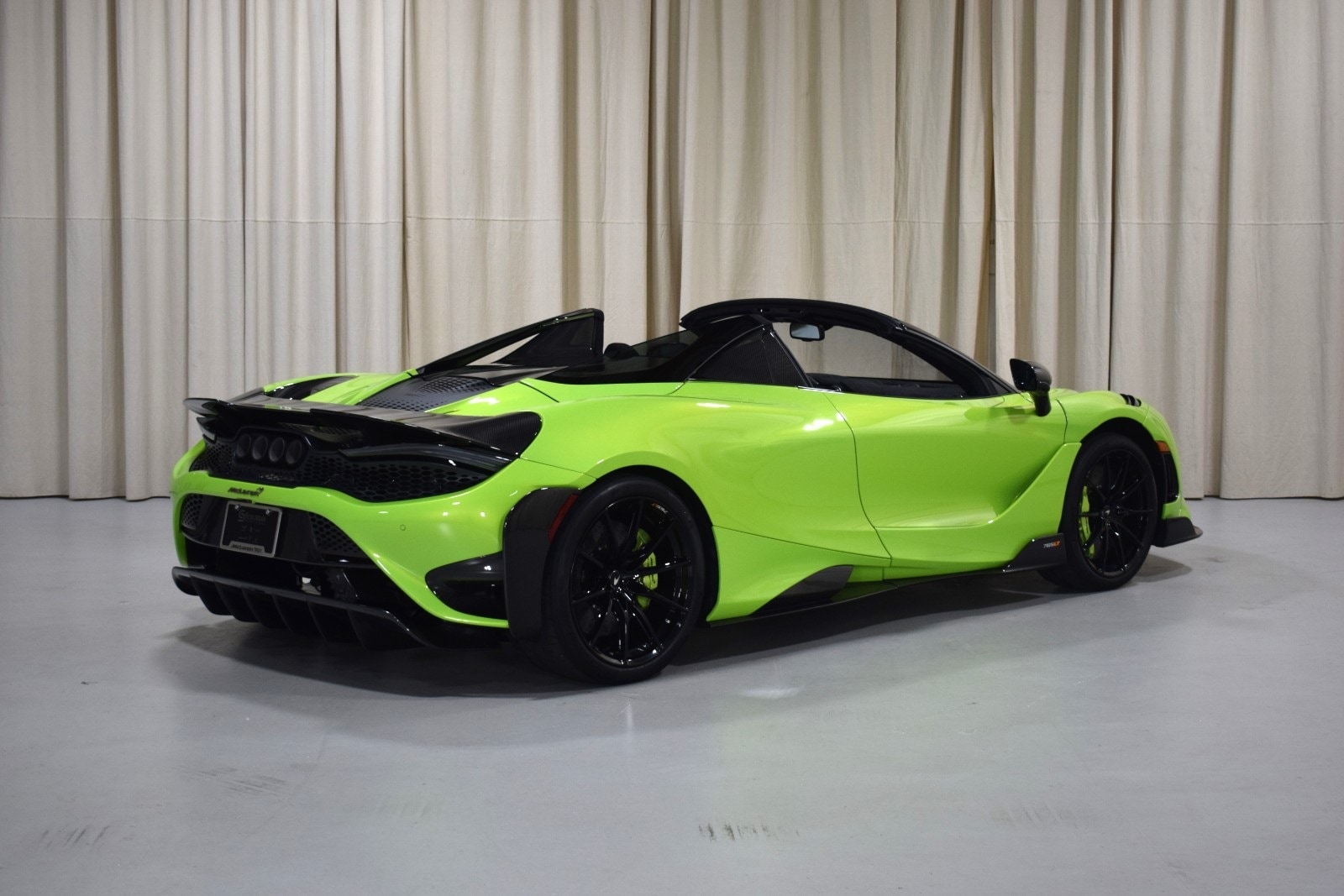 Thumbnail: 2022 Mclaren  - 11
