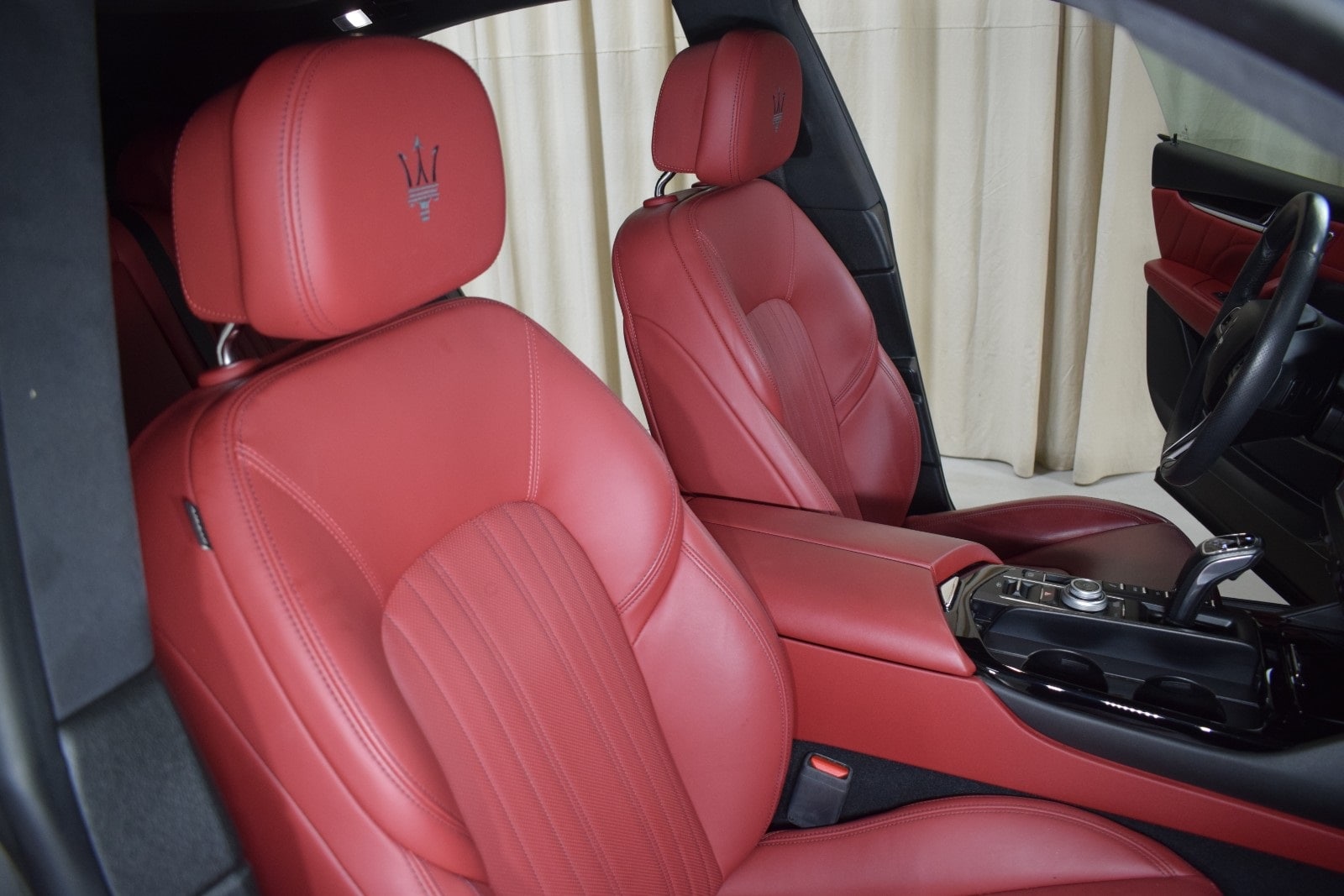 Thumbnail: 2022 Maserati Levante - 22