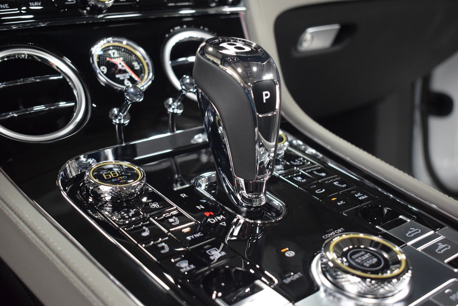 Thumbnail: 2024 Bentley Continental - 38