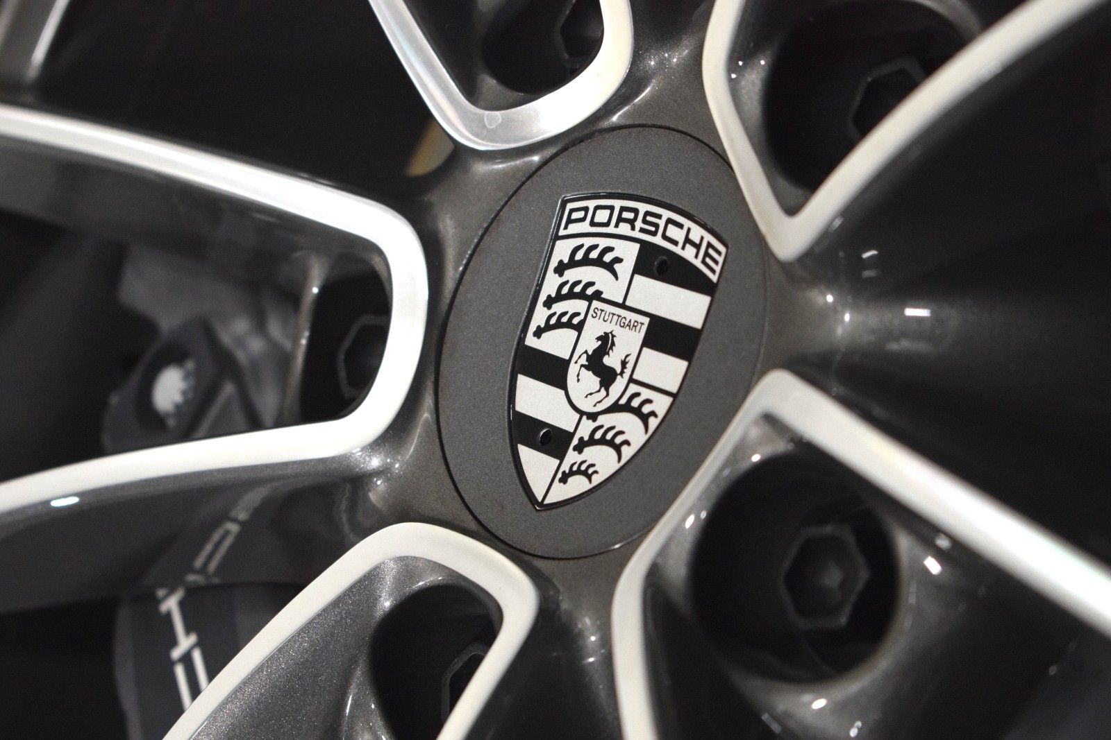 Thumbnail: 2024 Porsche 911 - 16