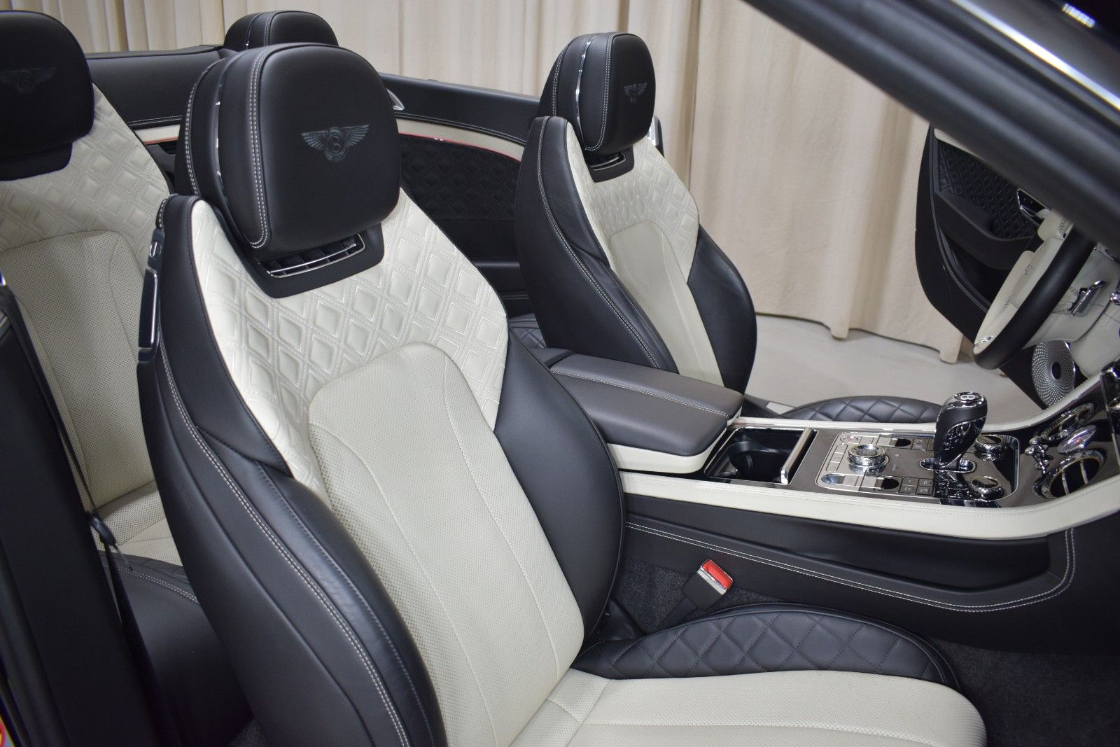 Thumbnail: 2020 Bentley Continental - 22