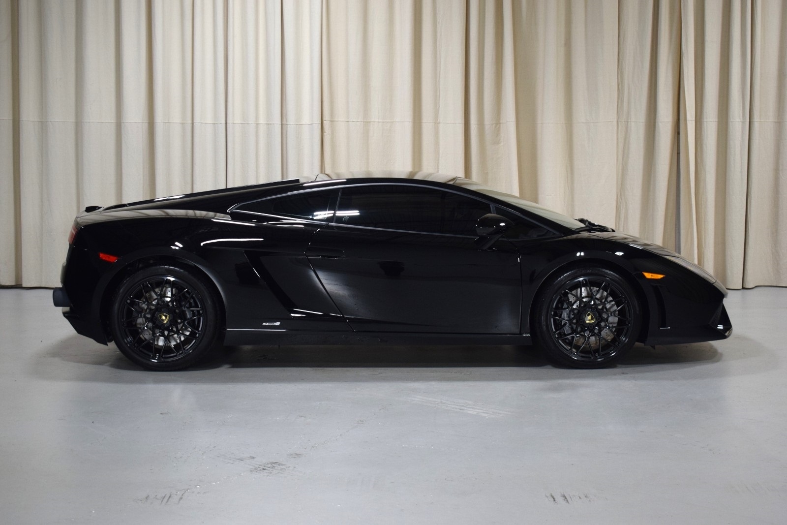 Thumbnail: 2012 Lamborghini Gallardo - 13
