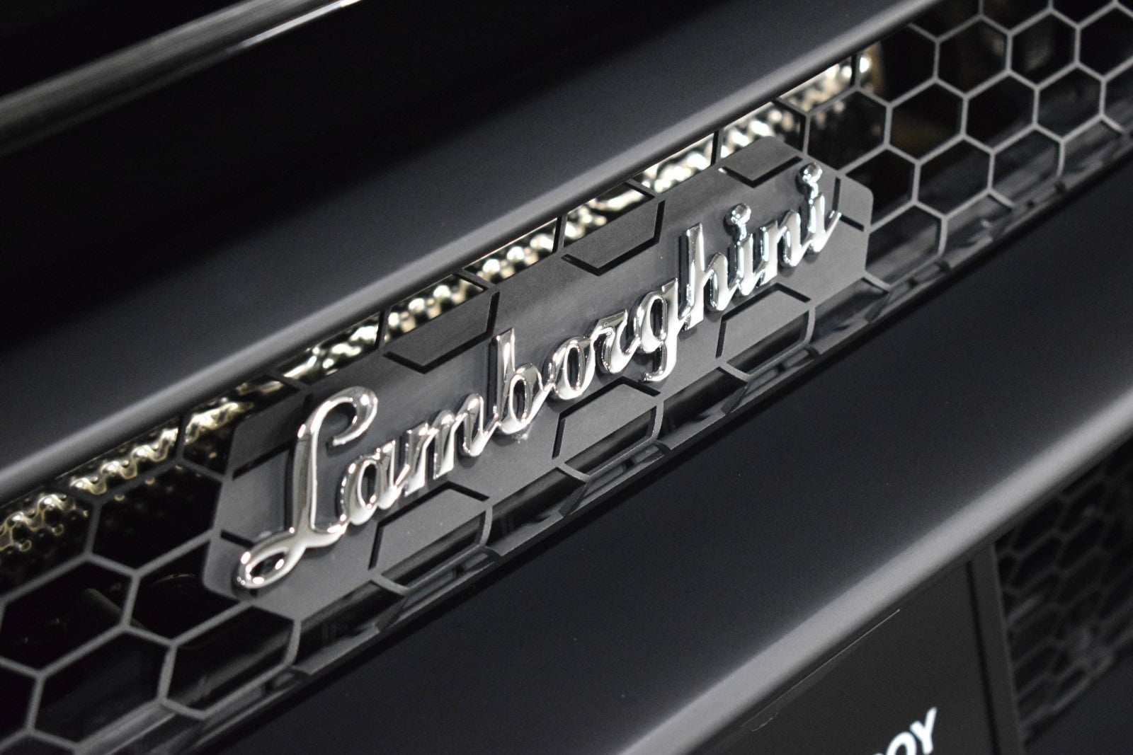 Thumbnail: 2023 Lamborghini Huracan - 10