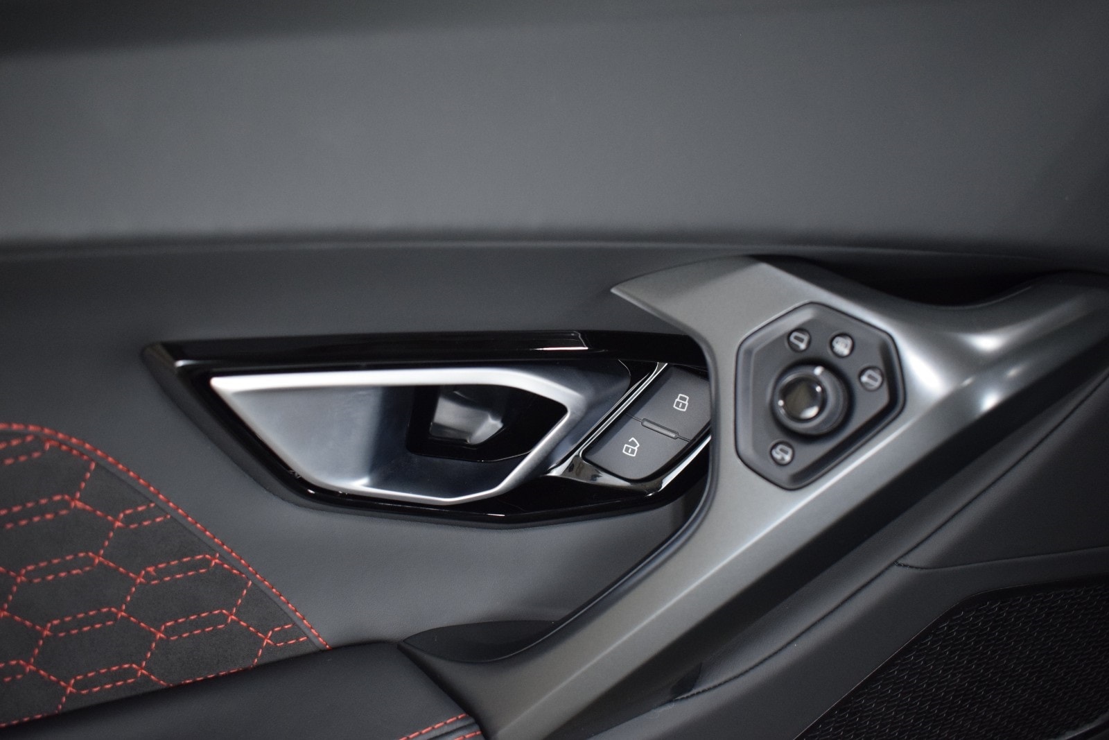 Thumbnail: 2023 Lamborghini Huracan - 41