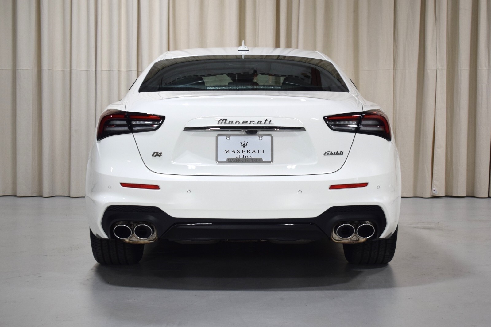 Thumbnail: 2024 Maserati Ghibli - 13
