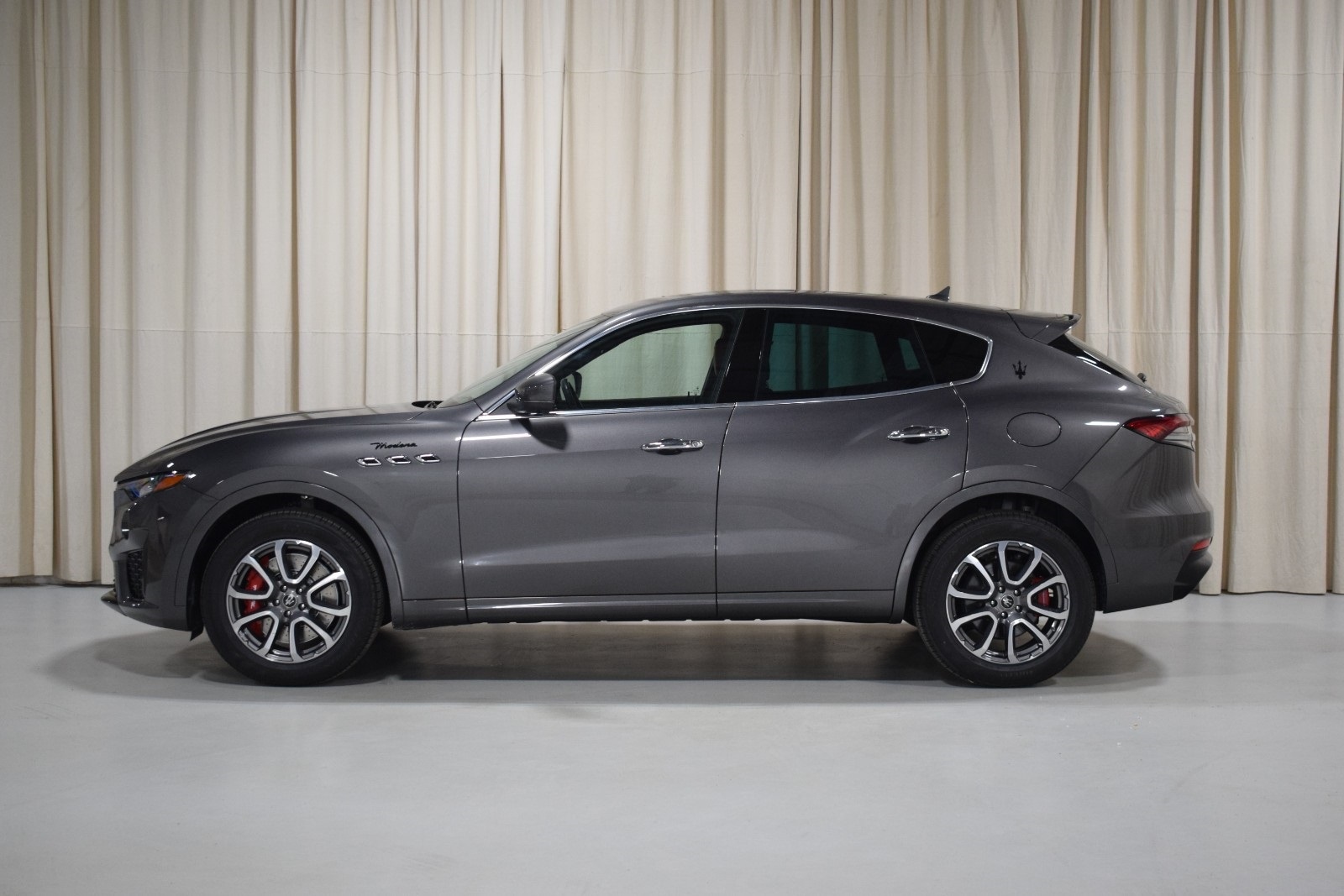 Thumbnail: 2022 Maserati Levante - 5