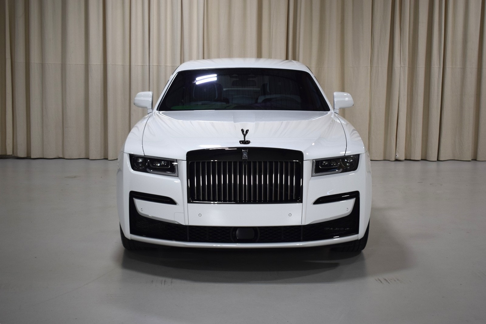 Thumbnail: 2022 Rolls-Royce Ghost - 7