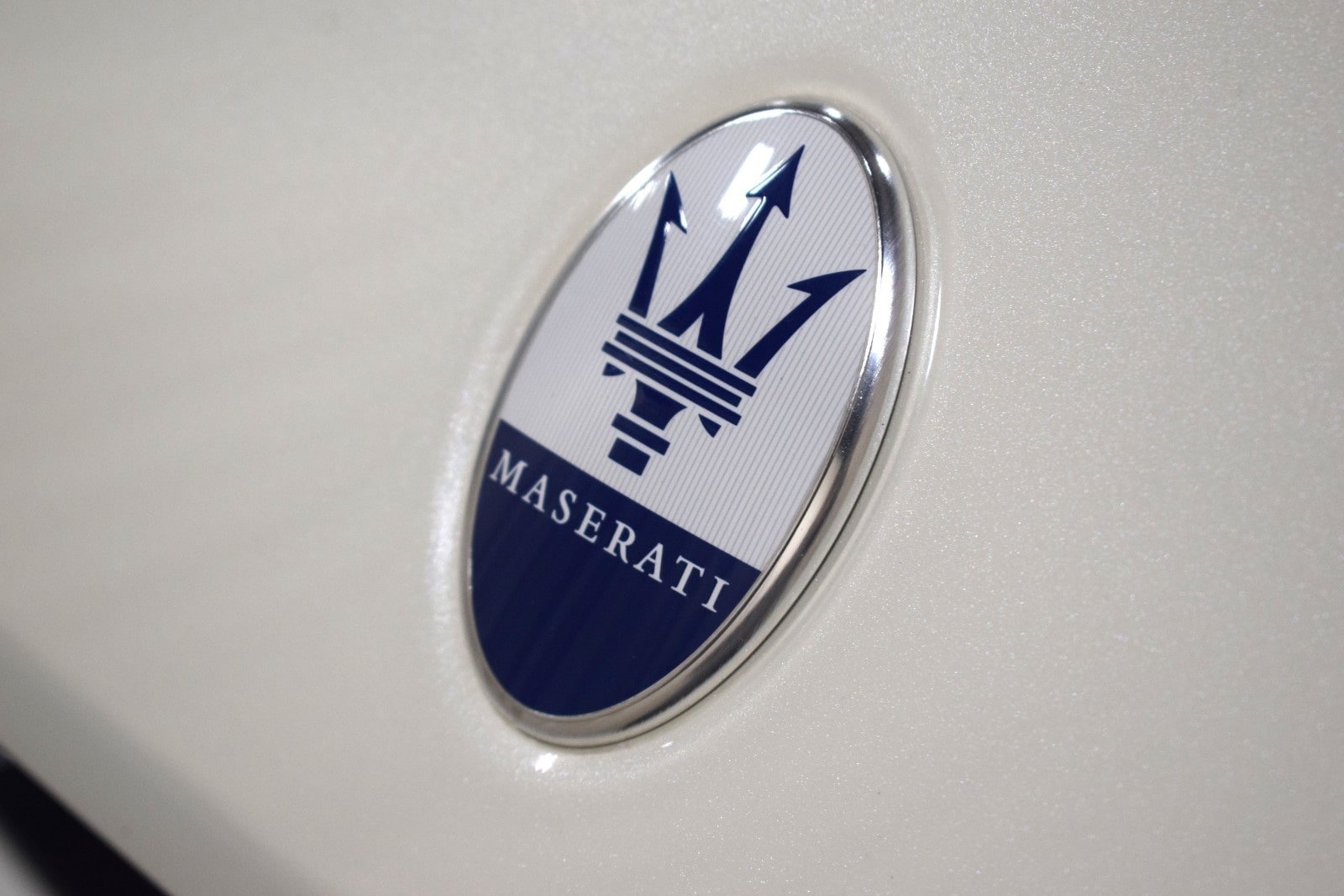 Thumbnail: 2022 Maserati Levante - 3