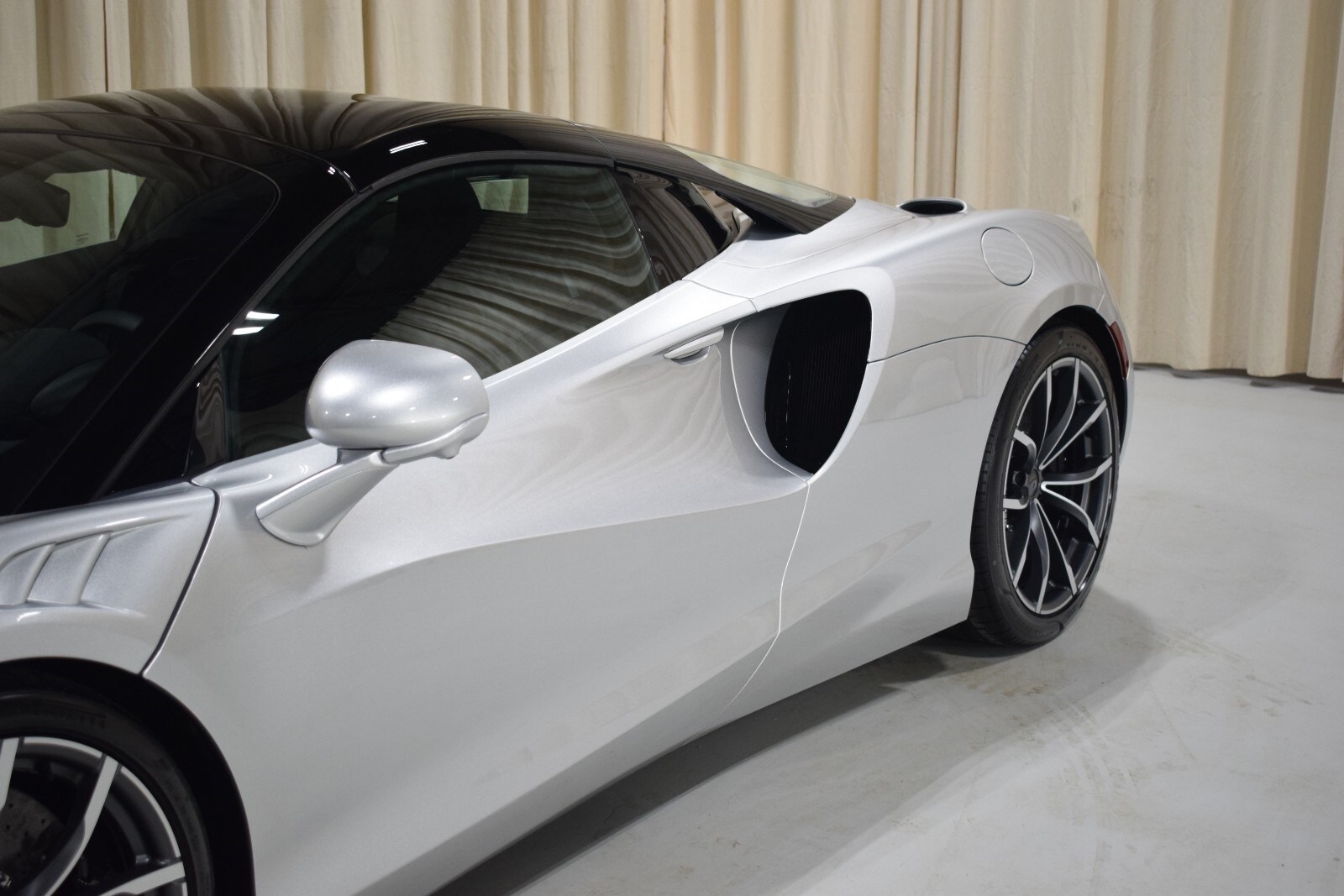 2025 Mclaren ARTURA Spider photo 2