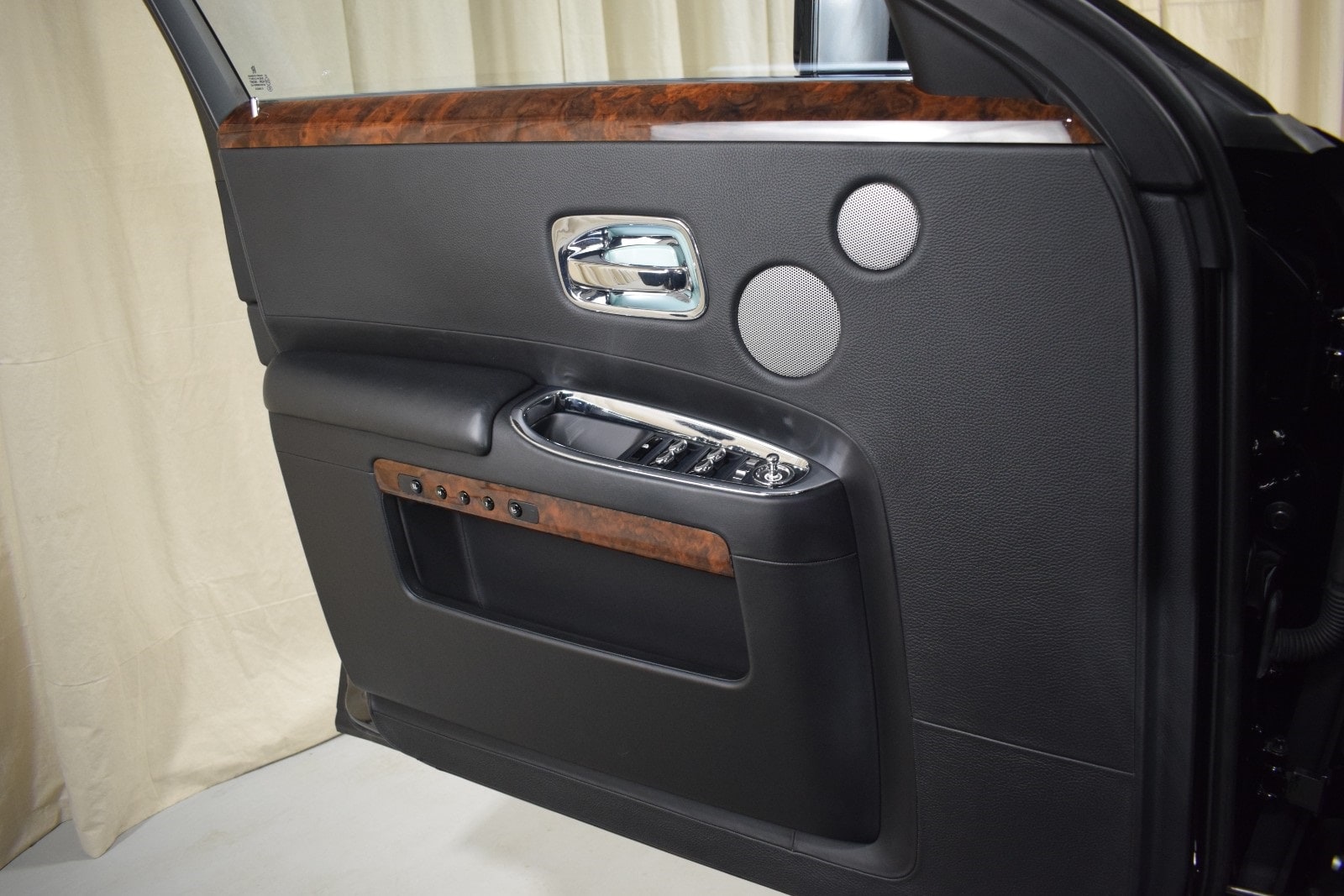 Thumbnail: 2012 Rolls-Royce Ghost - 41
