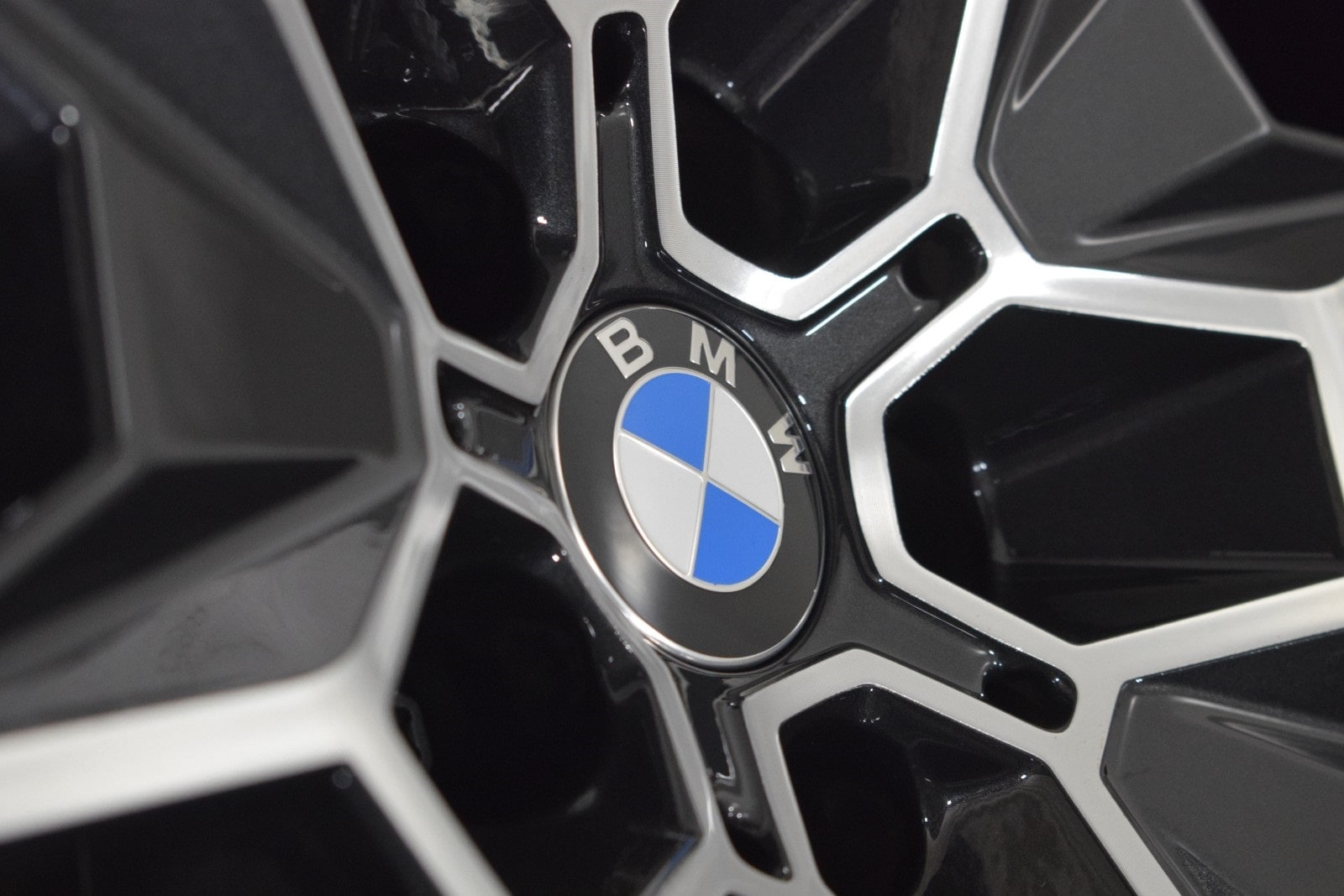 Thumbnail: 2026 BMW X7 - 17