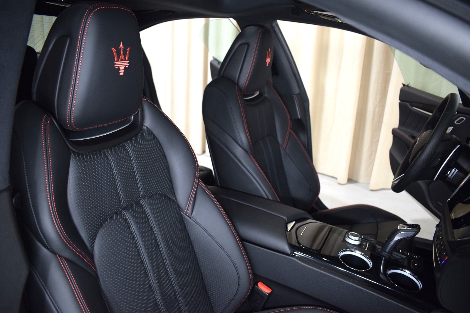 Thumbnail: 2024 Maserati Ghibli - 22