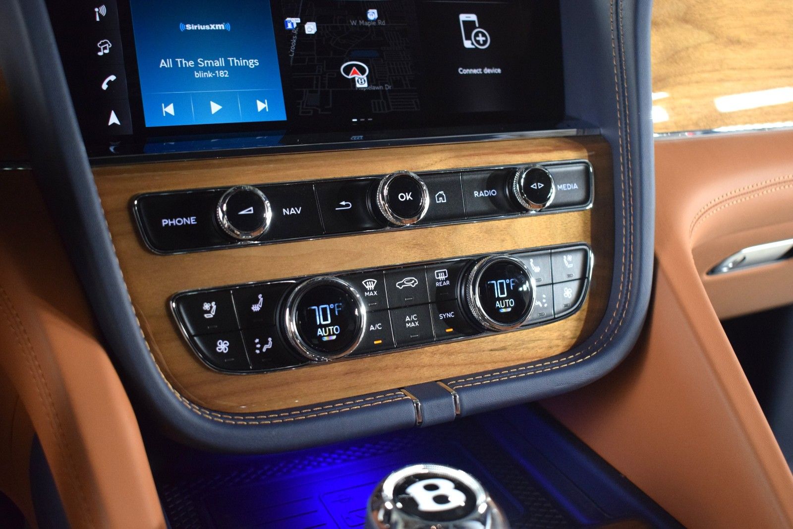 Thumbnail: 2026 Bentley Bentayga - 36