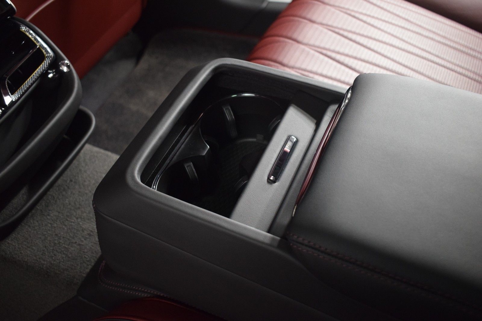 Thumbnail: 2023 Bentley Flying Spur - 23