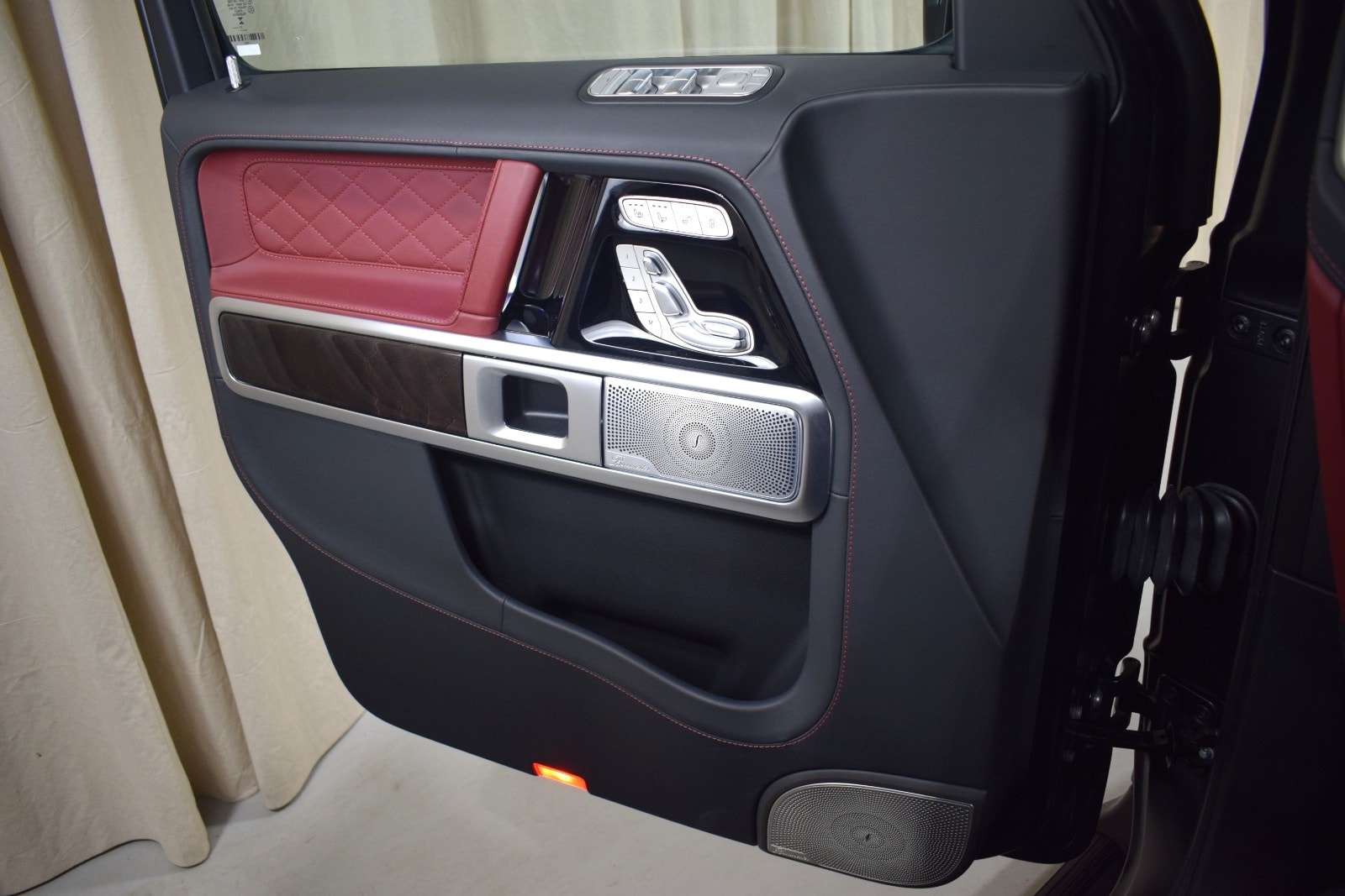 Thumbnail: 2024 Mercedes-Benz G-Class - 38