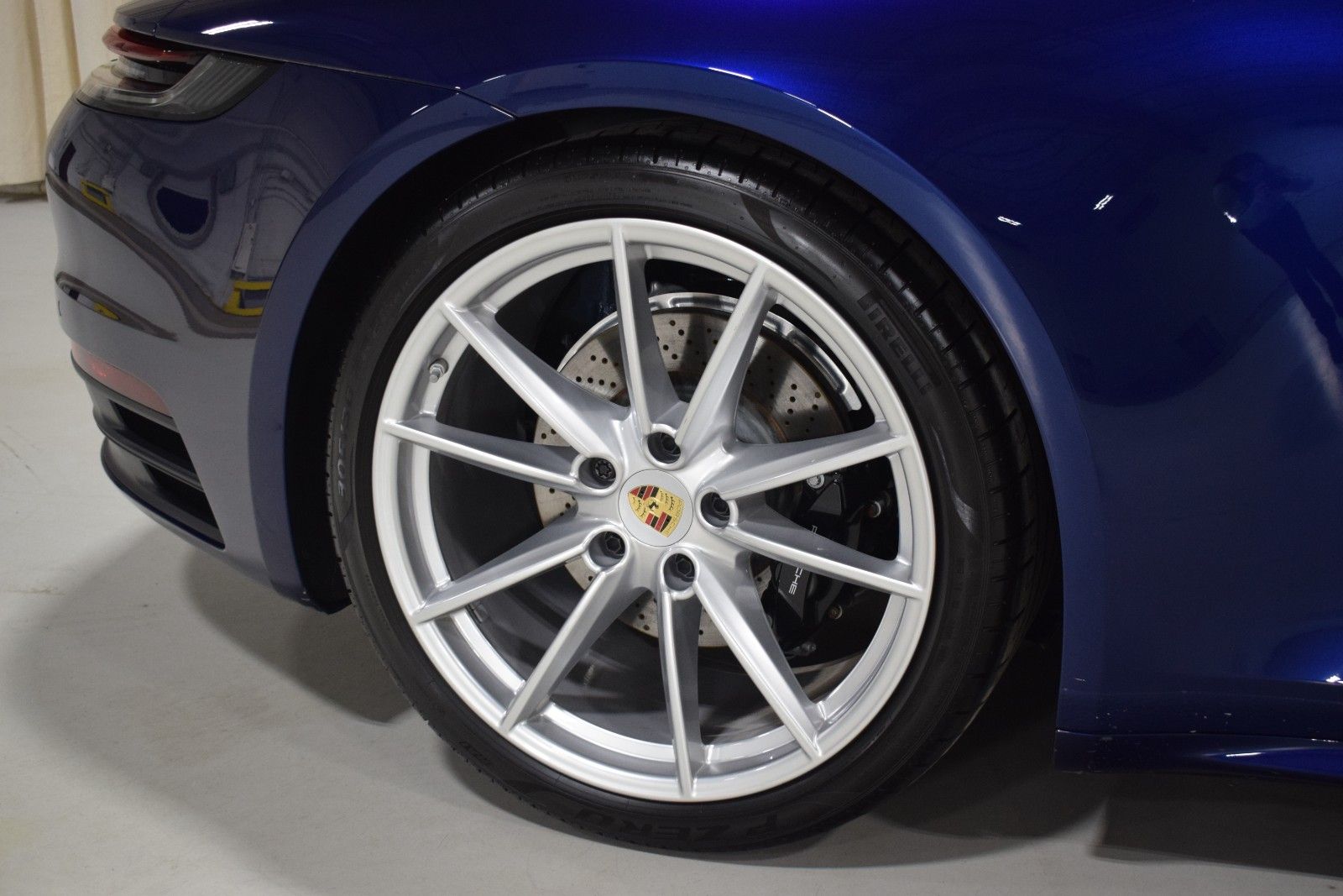 Thumbnail: 2023 Porsche 911 - 15