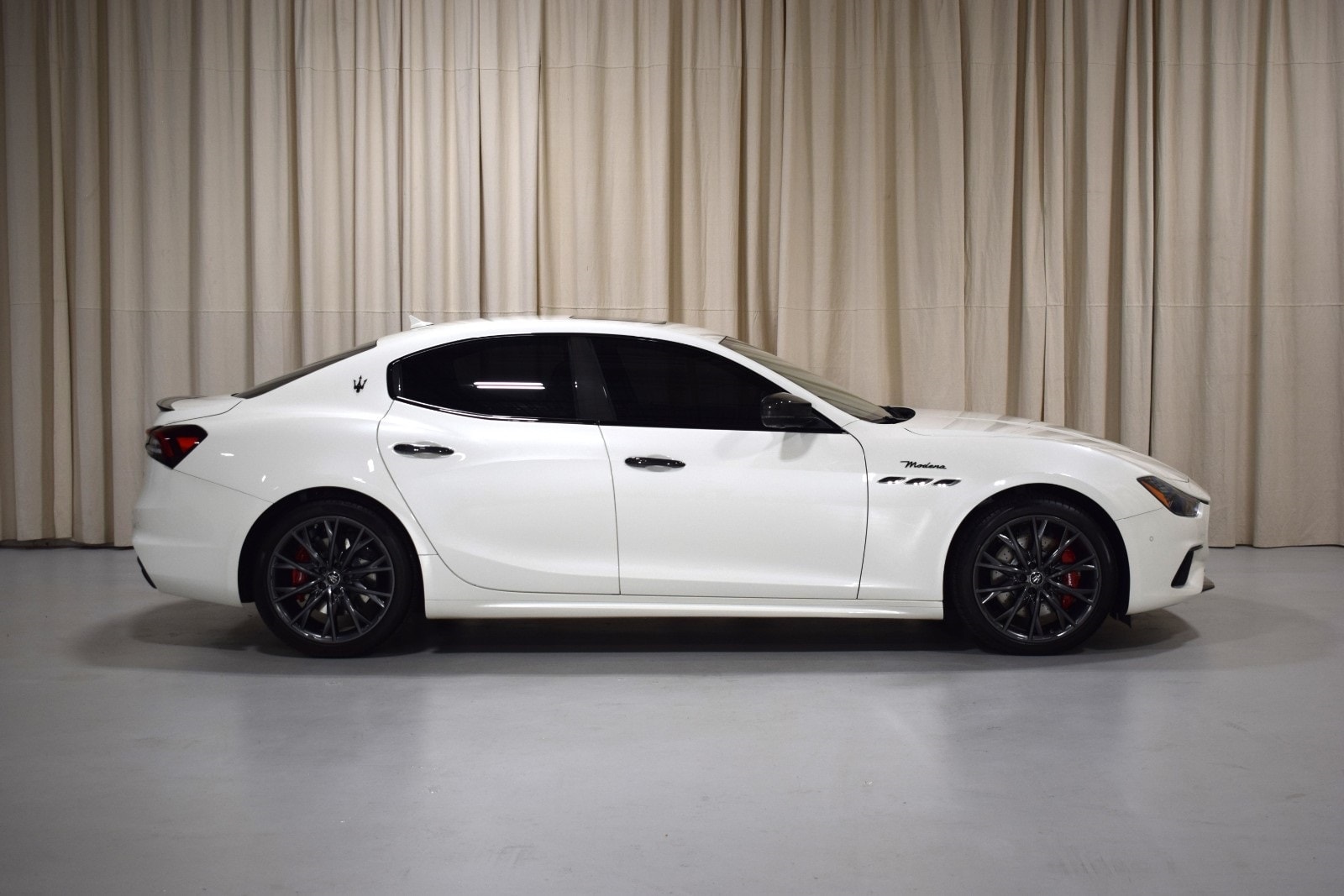 Thumbnail: 2022 Maserati Ghibli - 16